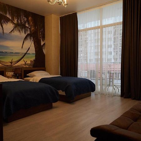 Hotel Lord Μπατούμι Εξωτερικό φωτογραφία